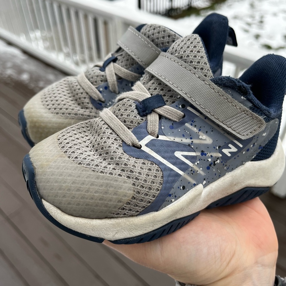New Balance extra wide toddler shoes
